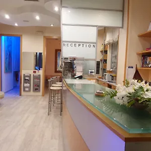 2* Otel Astor